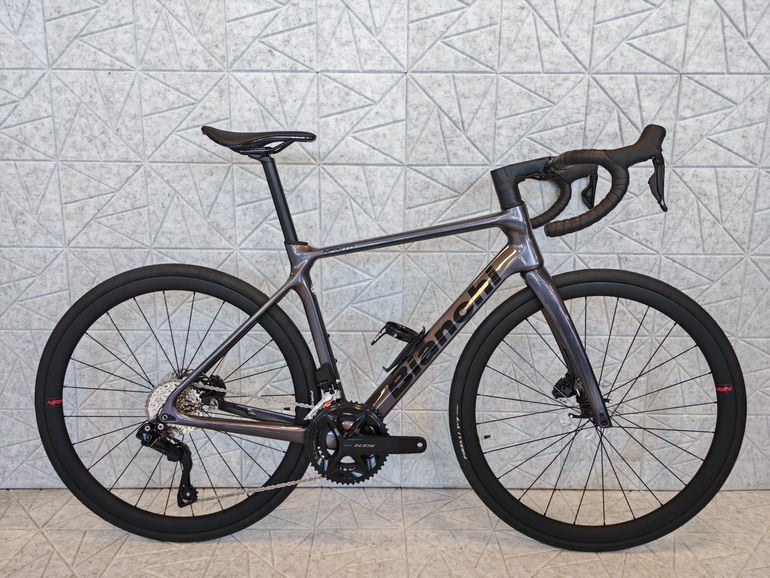 Used Custom BIANCHI INFINITO ICR 105 DI2 THIRTY CARBON 2026 Road & Gravel, Light Gray — image 10 of 10