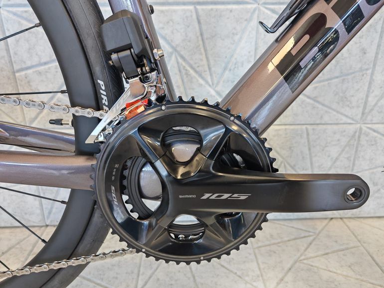 Used Custom BIANCHI INFINITO ICR 105 DI2 THIRTY CARBON 2026 Road & Gravel, Light Gray — image 3 of 10