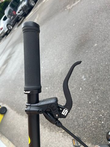 Used Bergamont Straitline 9 2020 2020 Mountainbike, Black, 27.5 — image 10 of 20