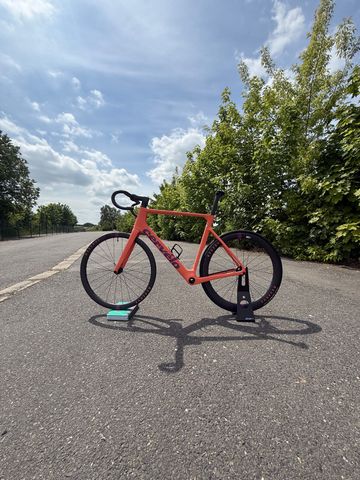 Used Cervélo Soloist Frameset + Wheels 2025 Frameset 2025 Road & Gravel, Red — image 3 of 5