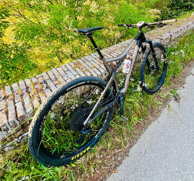 Used Orbea OIZ M20 TR 2021 2021 Mountainbike — image 2 of 5