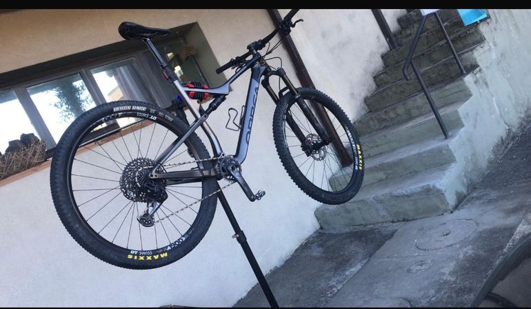 Used Orbea OIZ M20 TR 2021 2021 Mountainbike — image 4 of 5