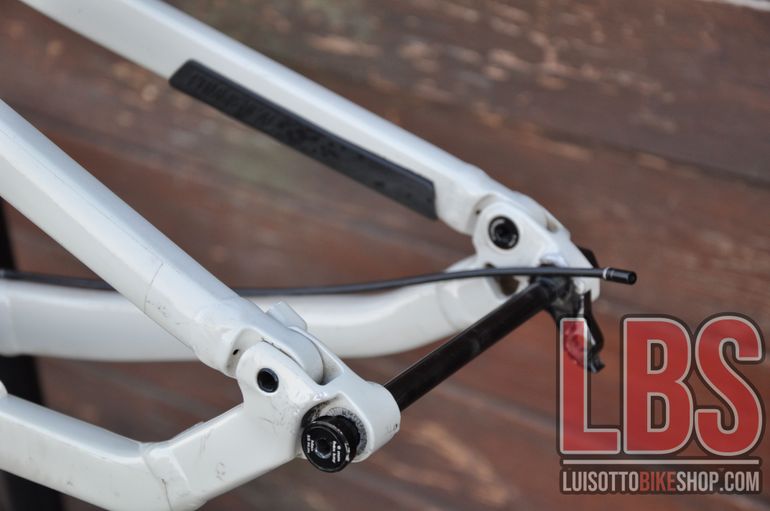 Used Commencal META AM 29 Frame 2021 Frameset 2021 Mountainbike, White, 29 — image 18 of 45