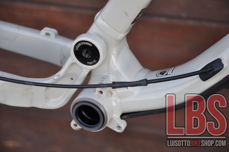 Used Commencal META AM 29 Frame 2021 Frameset 2021 Mountainbike, White, 29 — image 7 of 45