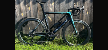 Used Bianchi Aria Shimano Ultegra Di2 (12 Speed) 2021 Road & Gravel