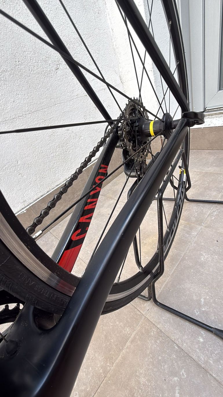 Used Canyon Endurace Shimano 105 2017 Road & Gravel, Black — image 30 of 35