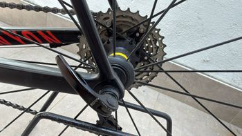 Used Canyon Endurace Shimano 105 2017 Road & Gravel, Black — image 26 of 35