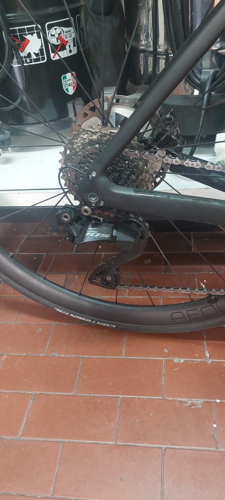 Used Trek Domane+ SLR 6 Pro 2024 2024 Road & Gravel — image 6 of 7