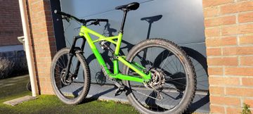 Used Specialized Enduro Comp 650b 2017 2017 Mountainbike, Green, 27.5 — image 2 of 4