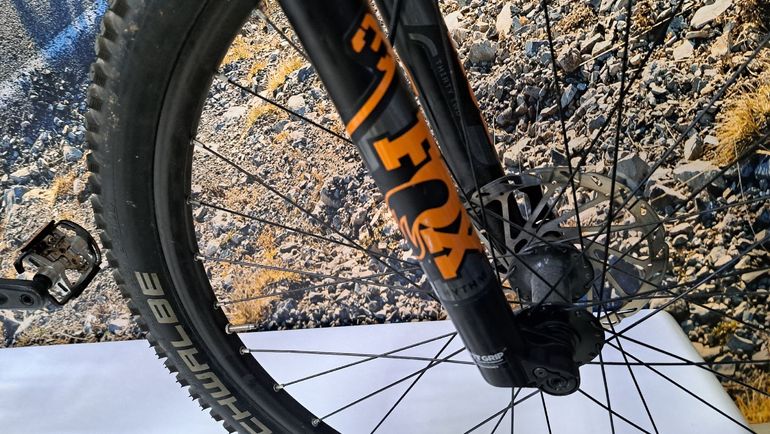 Used Orbea OIZ H10 TR 2022 2022 Mountainbike — image 9 of 10