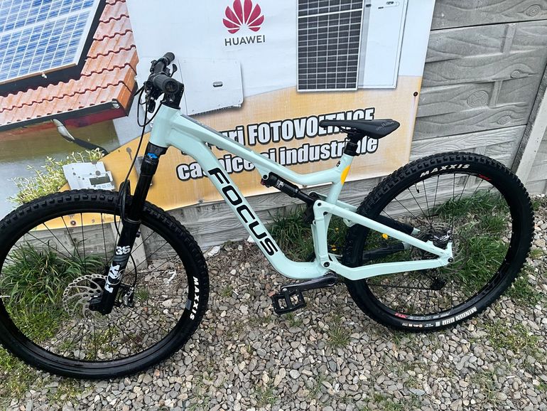 Used Focus JAM 6.9 2022 2022 Mountainbike — image 1 of 6