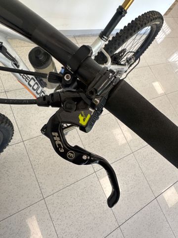 Used Lee Cougan Custom Shimano XTR 2022 Mountainbike, Light Gray — image 6 of 8