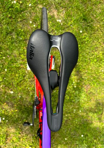 Used Canyon Aeroad CF SLX 7 Disc eTap 2022 2022 Road & Gravel, Red — image 14 of 20