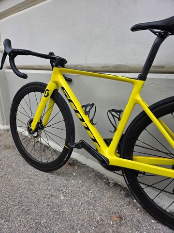 Used Scott Addict Shimano Ultegra 2023 Road & Gravel, Black — image 2 of 4
