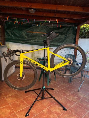 Used Scott Addict Shimano Ultegra 2023 Road & Gravel, Black — image 4 of 4