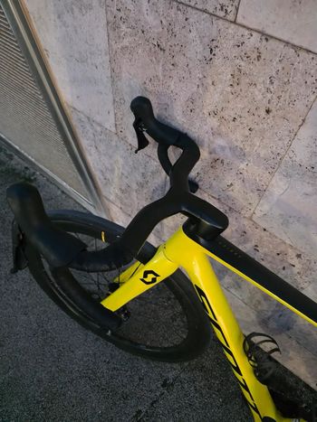 Used Scott Addict Shimano Ultegra 2023 Road & Gravel — image 3 of 4