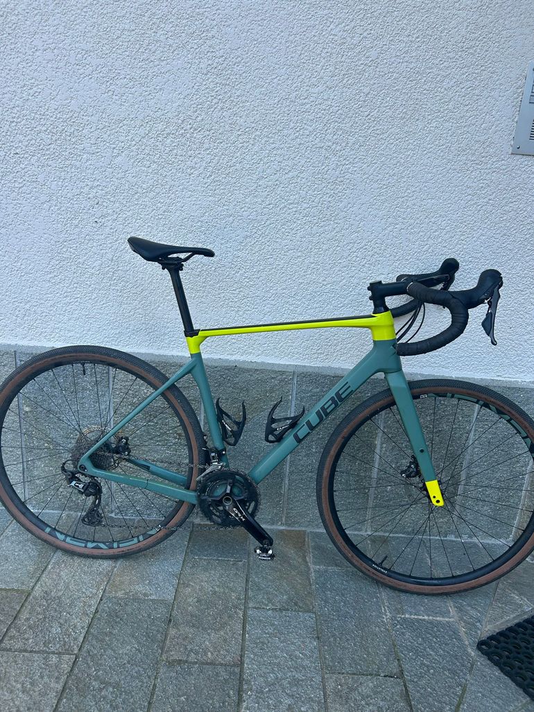 Used CUBE NUROAD C:62 RACE 2021 2021 Road & Gravel, Green — image 1 of 4