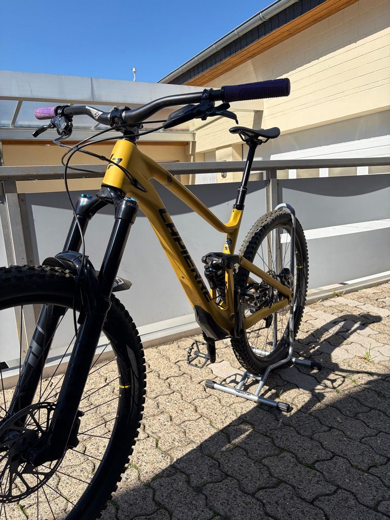 Used Lapierre Spicy CF 6.9 2023 2023 Mountainbike, Orange, 29 — image 1 of 5