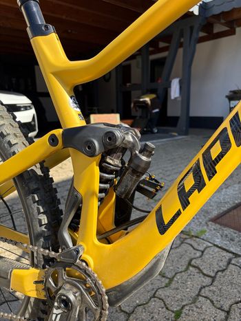 Used Lapierre Spicy CF 6.9 2023 2023 Mountainbike, Orange, 29 — image 5 of 5