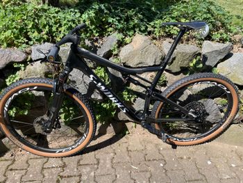 Used Specialized Men's S-Works Epic 2019 2019 Mountainbike, Black, 29 — image 2 of 4