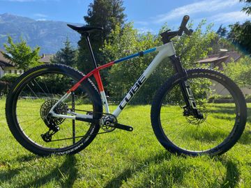 CUBE PHENIX C:68X, SLX 2025 2025 Mountainbike usato, Bianco — immagine 1 di 10