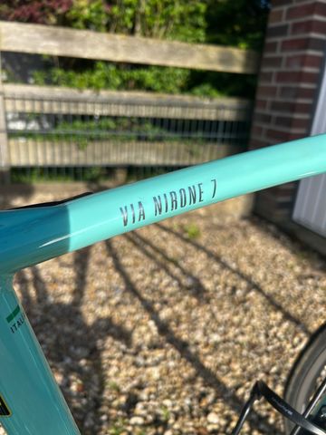 Gebrauchtes Bianchi Via Shimano 105 2021 Road & Gravel, Blau — Bild 8 von 9