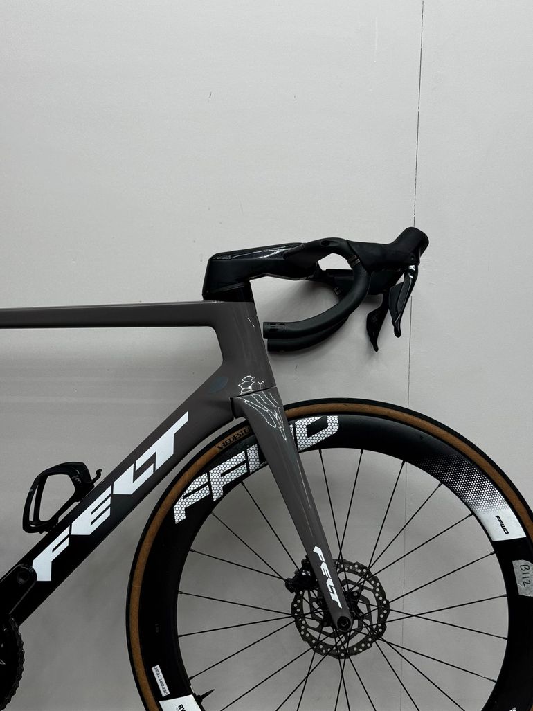 Used Felt AR Advanced Ultegra Di2 2025 2025 Road & Gravel, Light Gray — image 18 of 18