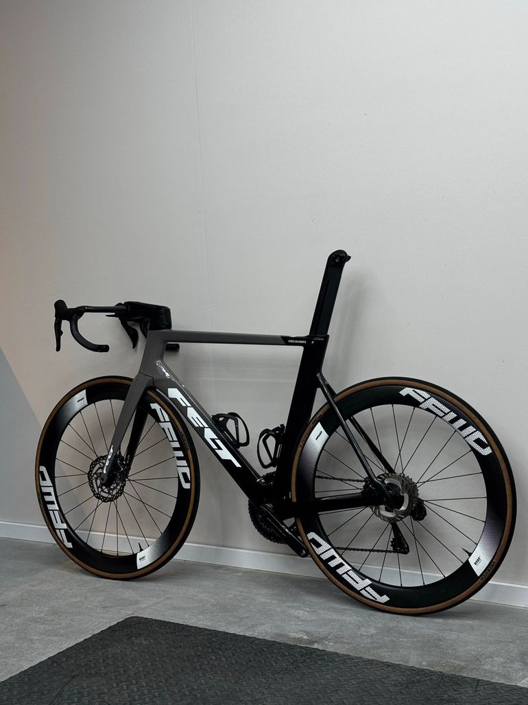 Used Felt AR Advanced Ultegra Di2 2025 2025 Road & Gravel, Light Gray — image 12 of 18