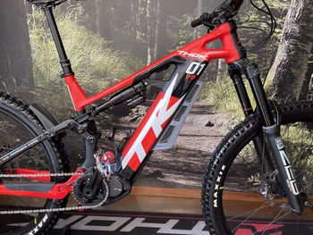 Used Thok TK01 R 2024 2024 Mountainbike, Red, 29, 27.5 — image 6 of 7