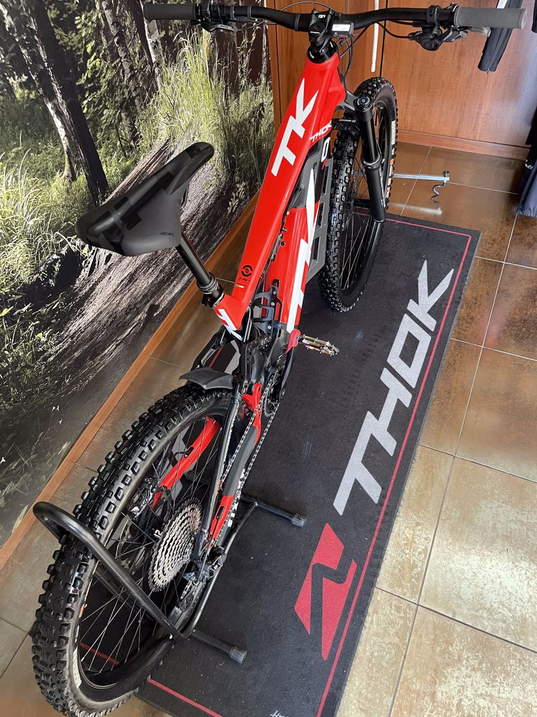 Used Thok TK01 R 2024 2024 Mountainbike, Red, 29, 27.5 — image 5 of 7