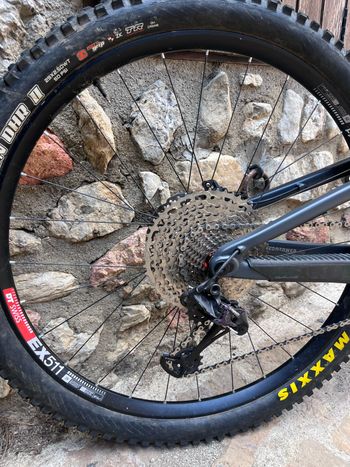Used Santa Cruz Megatower XX1 Reserve / Carbon CC / 29 2021 2021 Mountainbike, Black — image 3 of 25