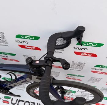 Used Trek Madone SL 6 Di2 Gen 6 2023 2023 Road & Gravel — image 6 of 13