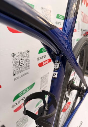 Used Trek Madone SL 6 Di2 Gen 6 2023 2023 Road & Gravel — image 12 of 13