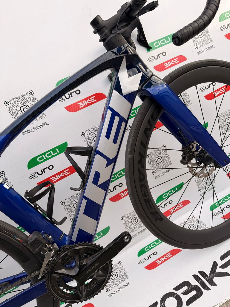Used Trek Madone SL 6 Di2 Gen 6 2023 2023 Road & Gravel — image 4 of 13