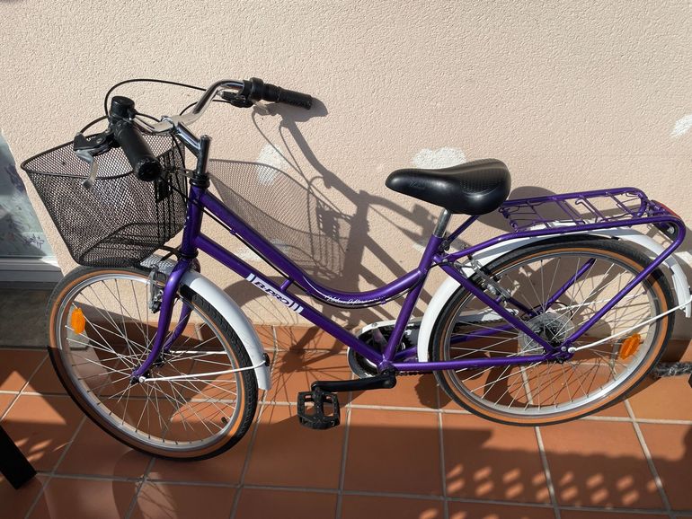 Used B pro B pro Custom Youth — image 2 of 7