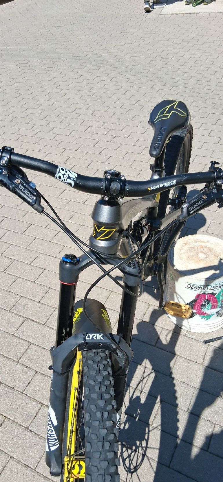 Used YT YT Custom SRAM X0 2016 Mountainbike, Black — image 6 of 8