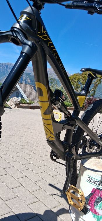 Used YT YT Custom SRAM X0 2016 Mountainbike, Black — image 8 of 8