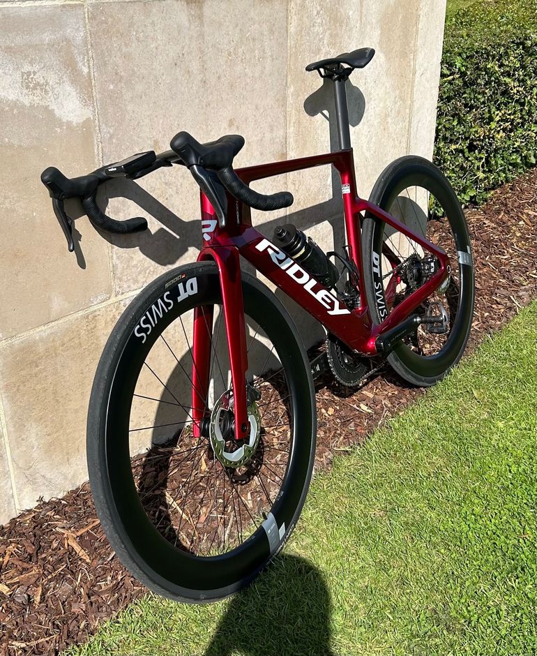 Used Ridley Noah Fast 3.0 - Shimano Ultegra DI2 2x12sp 2025 2025 Road & Gravel, Red — image 2 of 6