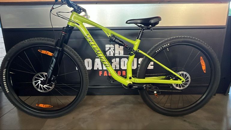 Used Specialized Chisel Comp 2025 2025 Mountainbike, Green, 29 — image 1 of 7