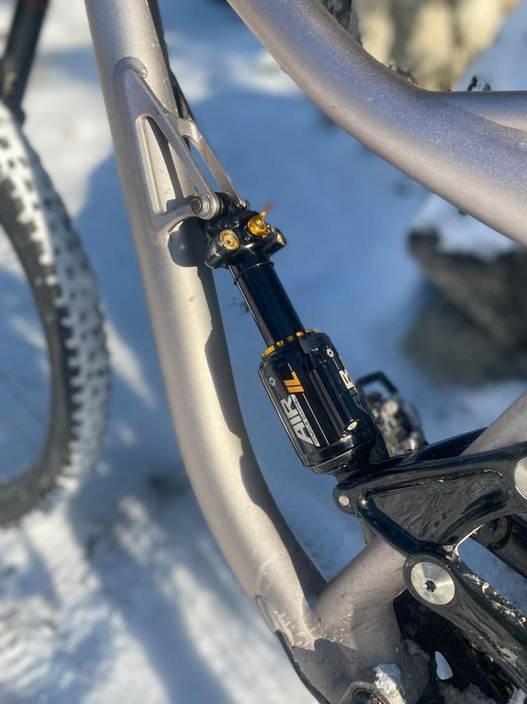 Used Alutech Alutech Custom Shimano Deore XT 2018 Mountainbike, Hellgrau, 29 — image 2 of 9