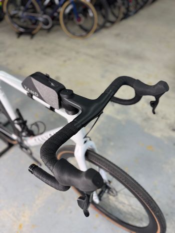 Used Canyon Inflite CF SLX 8 AXS 2024 2024 Road & Gravel, Blanco — image 6 of 24