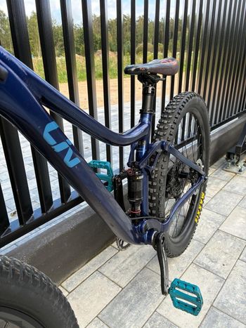 Used Liv Embolden 1 2021 2021 Mountainbike, Blau, 27.5 — image 3 of 7