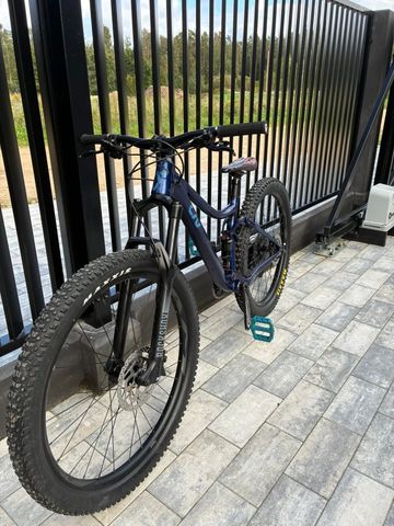 Used Liv Embolden 1 2021 2021 Mountainbike, Blue, 27.5 — image 2 of 7