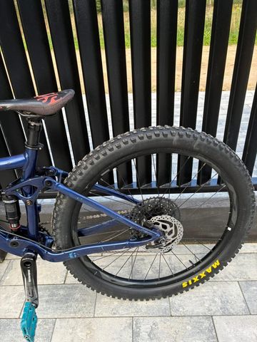 Used Liv Embolden 1 2021 2021 Mountainbike, Blue, 27.5 — image 6 of 7