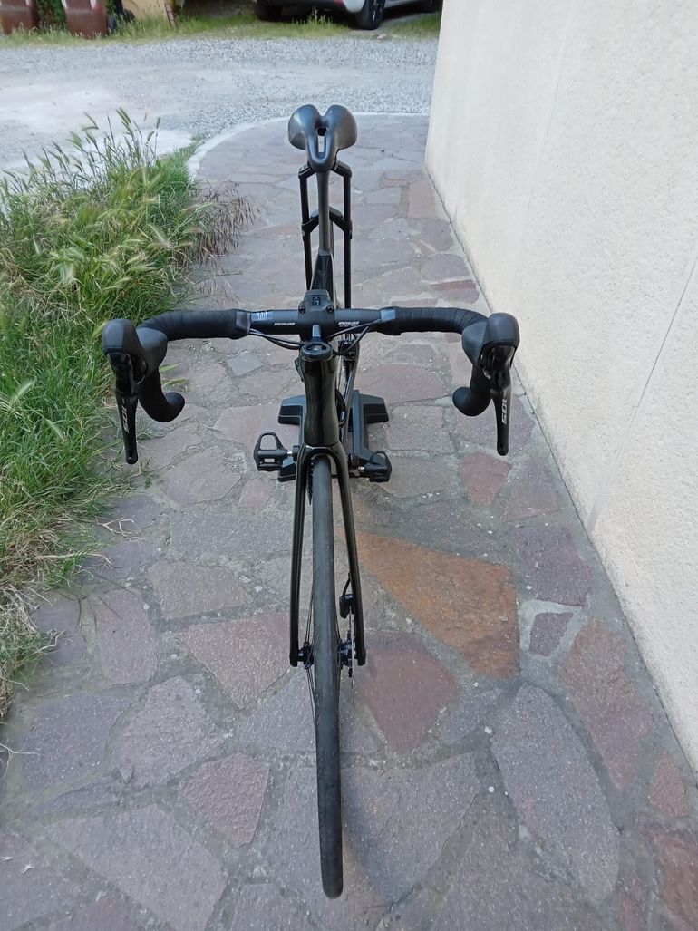 Used Specialized Tarmac SL7 Sport - Shimano 105 2025 2025 Road & Gravel, Schwarz — image 10 of 16