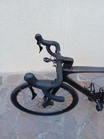 Used Specialized Tarmac SL7 Sport - Shimano 105 2025 2025 Road & Gravel, Schwarz — image 5 of 16