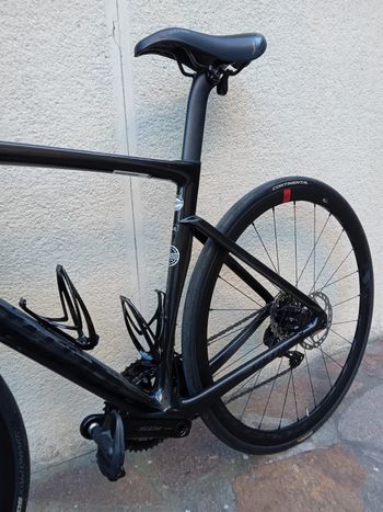 Used Specialized Tarmac SL7 Sport - Shimano 105 2025 2025 Road & Gravel, Schwarz — image 6 of 16