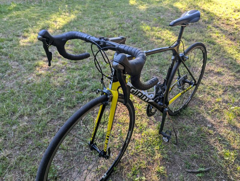 Used Giant TCR Advanced 3 2016 2016 Road & Gravel, Black — image 6 of 11