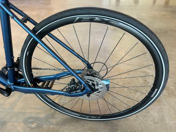 Used Orbea VECTOR 10 2025 2025 Urban, Blue — image 2 of 33