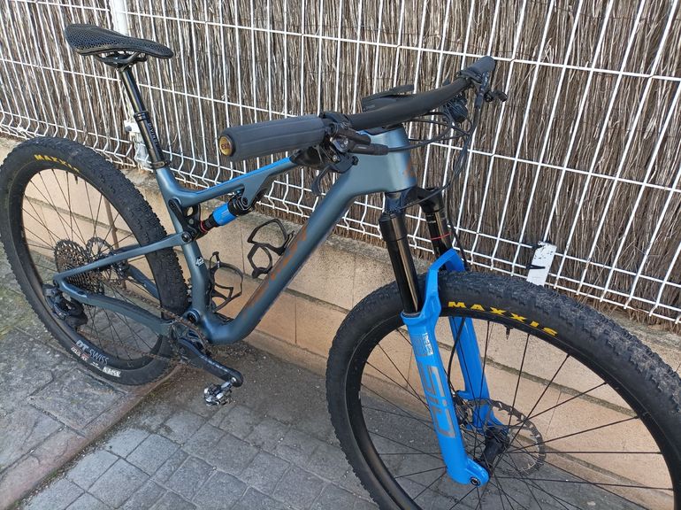 Used Merida NINETY-SIX 8000 2023 2023 Mountainbike, Light Gray, 29 — image 2 of 4